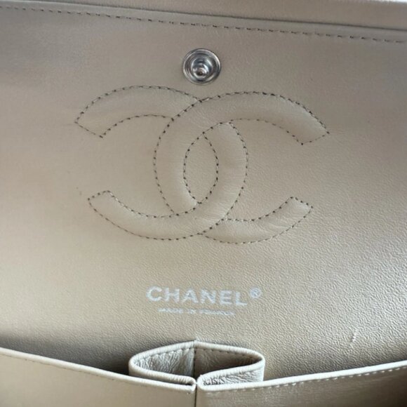 Chanel Classic Beige Clair Lambskin Quilted Medium Double Flap Bag Authentic - Picture 10 of 12